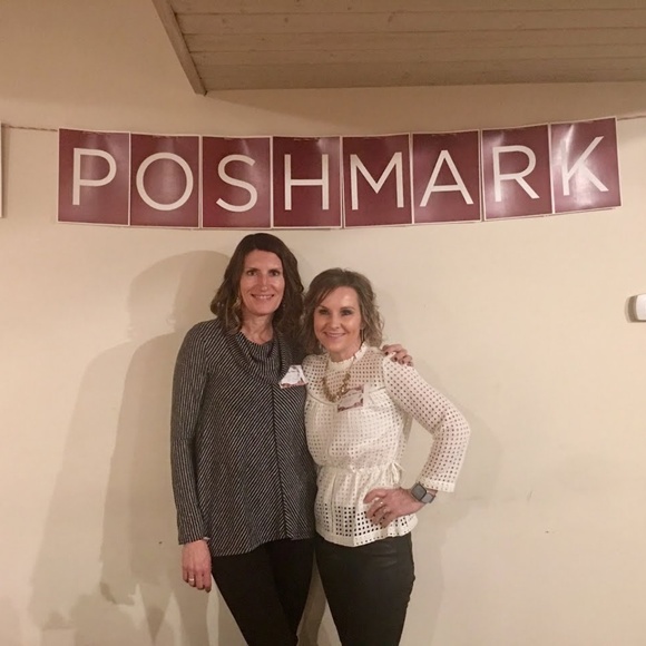 🍷🎉 POSH N SIP LANCASTER, PA FEB 2, 2019🎉🍷 - Picture 6 of 7